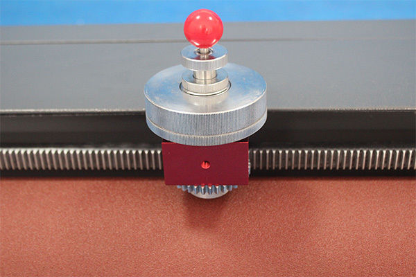 Máy kiểm tra mài mòn theo tiêu chuẩn DIN ISO 4649 Công cụ kiểm tra dệt may phù hợp để đếm kết quả